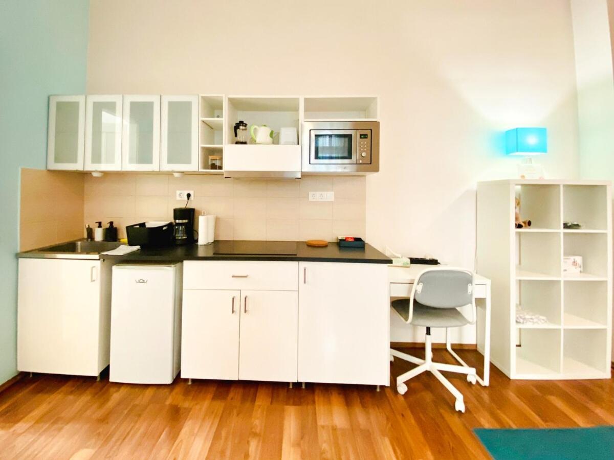 Stylish 1br - Flora's House Apartament Budapesta
