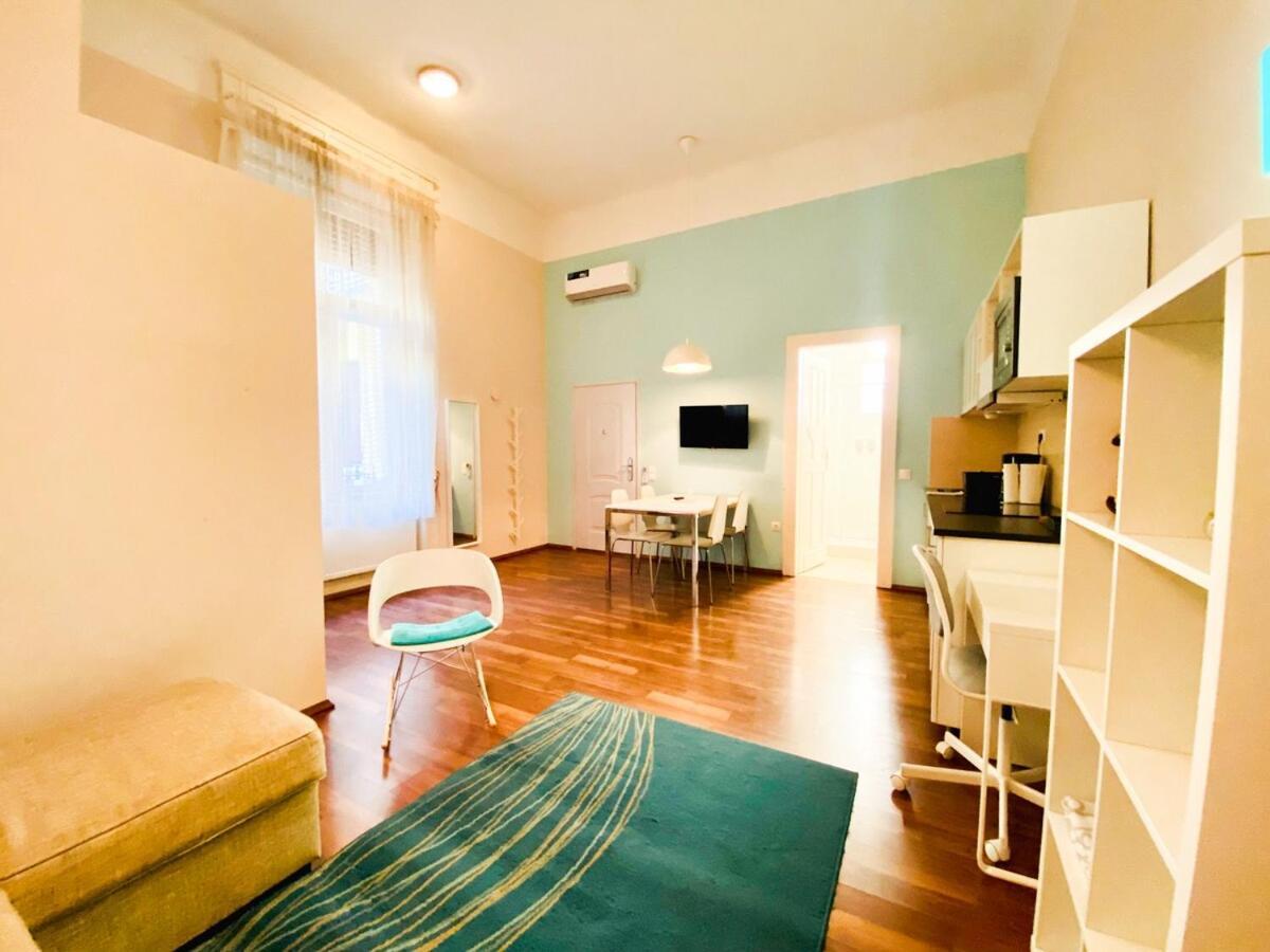 Stylish 1br - Flora's House Apartament Budapesta