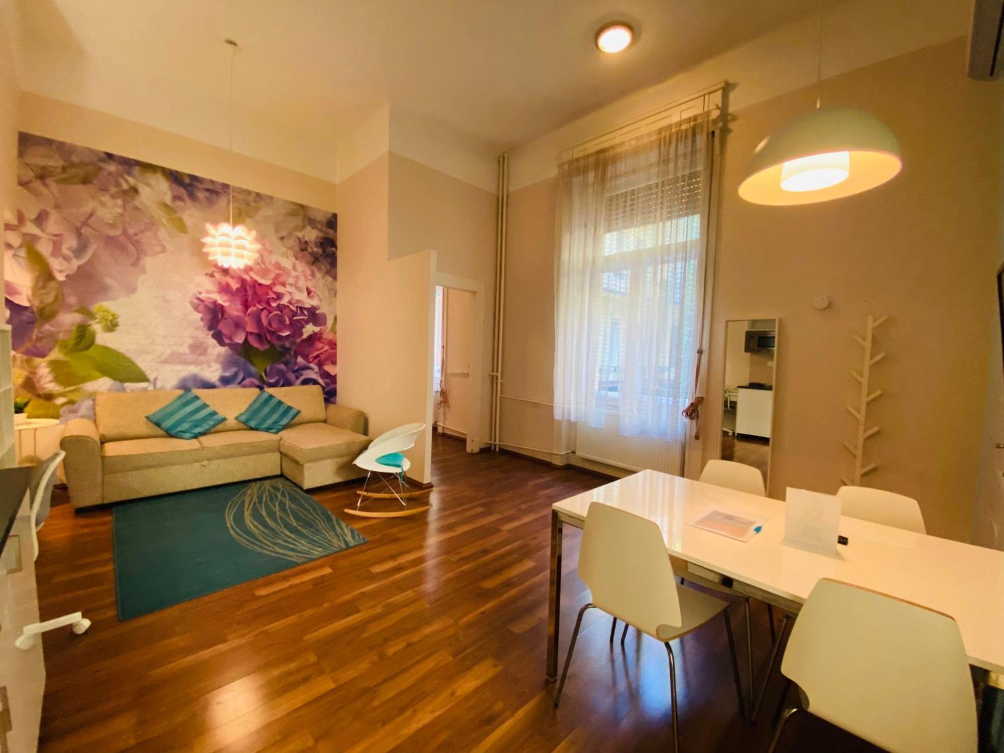 Stylish 1br - Flora's House Apartmán *